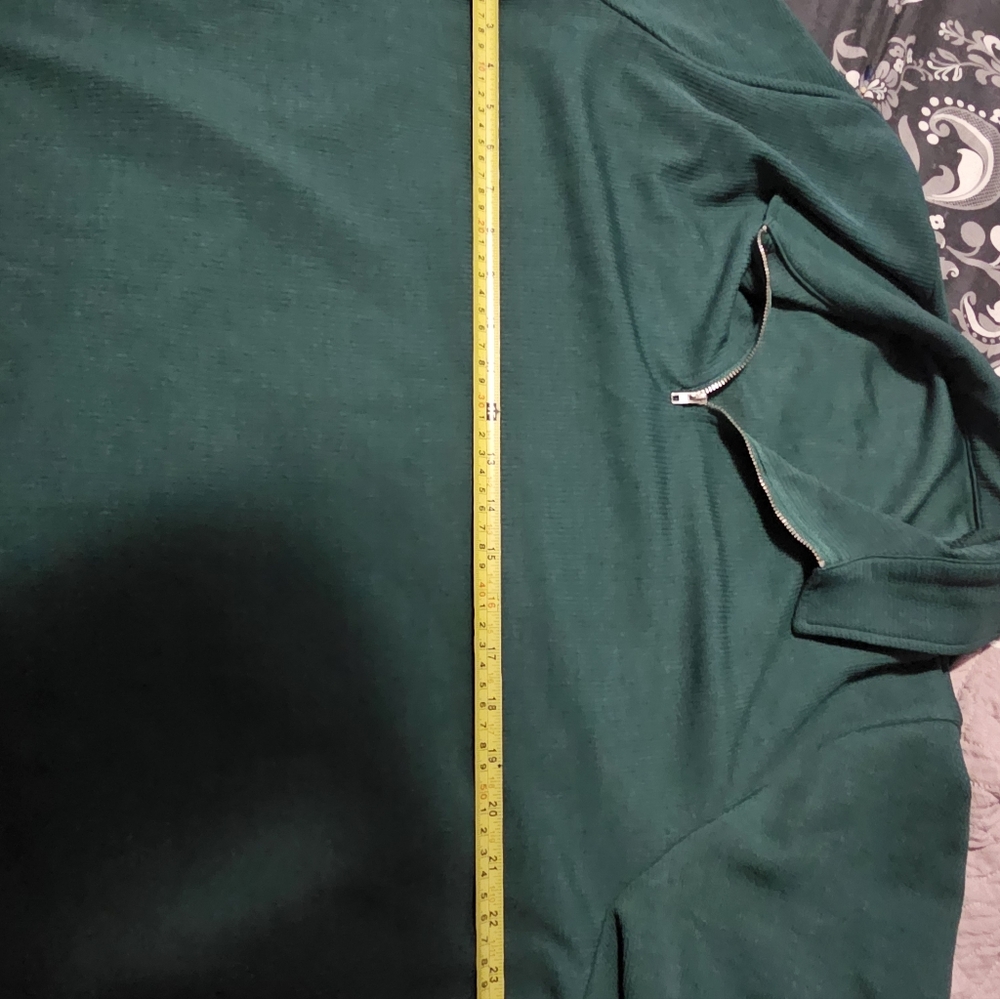 Womens's Green Half-Zip Sweater - Picture 5 of 5
